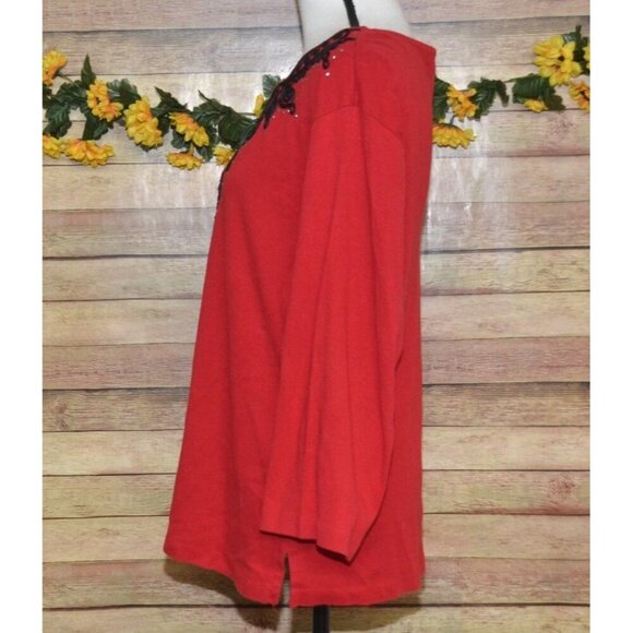 Rebecca Malone Red Knit Tunic Top Black Ribbon Trim Studded V-Neck Size 1X - Picture 6 of 9